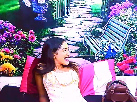 IndianPretty14u2Luv online show from April 13, 5:09 am