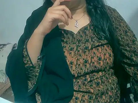 Cute Aliyaa online show from February 26, 11:31 am