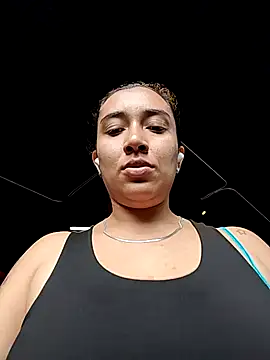 Robin H00t 2 online show from April 6, 5:58 pm