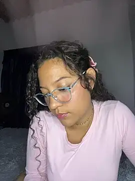 CristalXO online show from April 3, 3:26 am