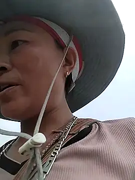 Neoone 1 online show from April 21, 5:47 am