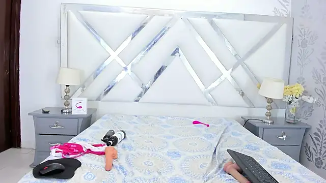 yaragarcia online show from April 11, 6:30 am