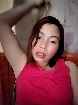 Ella-aa online show from April 1, 12:39 pm