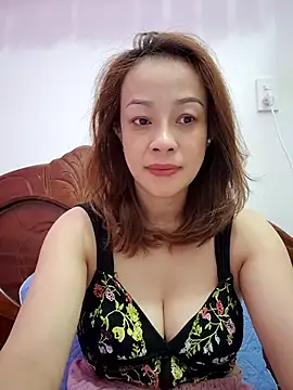 Baby-bigboobs2026 online show from March 30, 9:58 pm