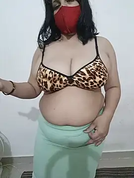 Ruby1hot2 online show from June 5, 6:39 am