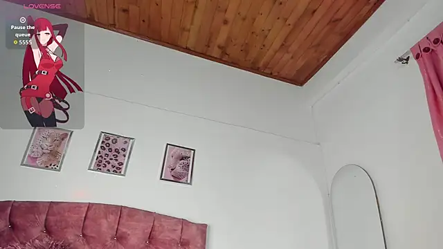 luna velveth online show from March 31, 10:37 am