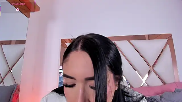 Niky Vega online show from June 24, 4:55 am