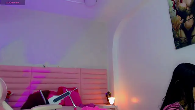 estefany squirt1 online show from March 22, 4:40 am