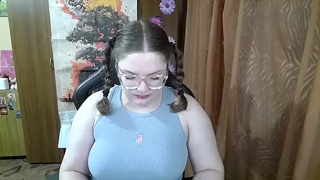 Teasing Dora online show from March 17, 7:45 am