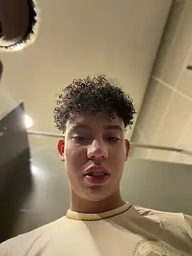 yoursexyjose online show from June 17, 9:27 pm