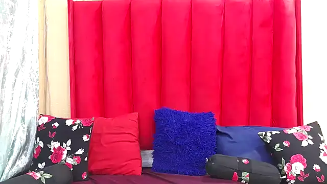 Lavendaxxx online show from May 18, 1:28 pm