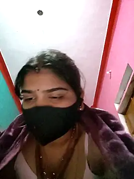 Divyanshi hott online show from February 5, 5:27 pm