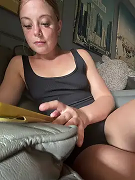 Paige love online show from July 14, 2:22 pm