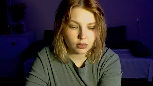 Ophelia Ritz online show from May 10, 10:12 pm