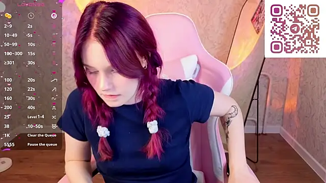 Julia Anis online show from April 11, 7:45 am