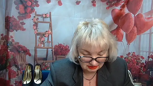 RenataDaster online show from May 11, 2:45 pm