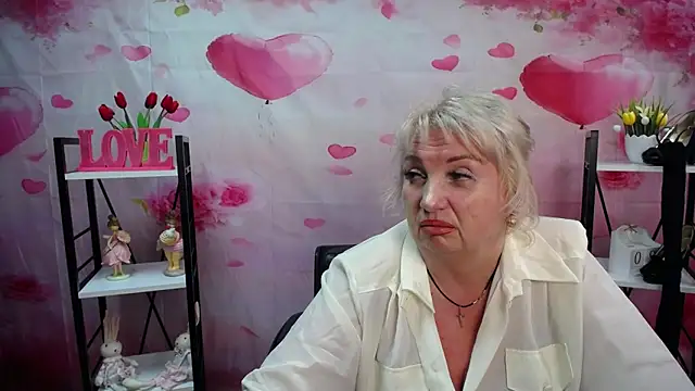 RenataDaster online show from May 9, 5:04 pm