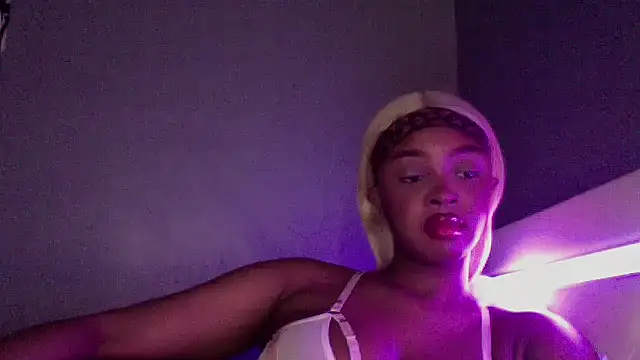 LuckyTonightx online show from February 2, 6:56 am