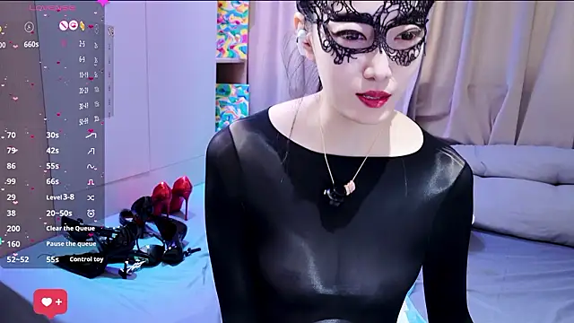 wonderbabyy online show from February 3, 6:40 am