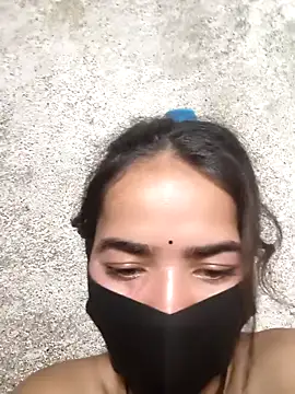 Sonali Bendre online show from April 14, 1:11 pm