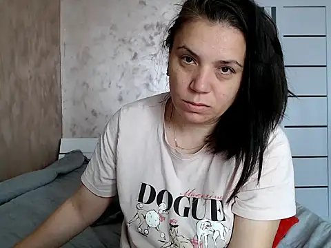 LorraGrey online show from May 12, 6:54 am