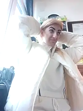 LannaQuinn online show from March 26, 4:20 pm