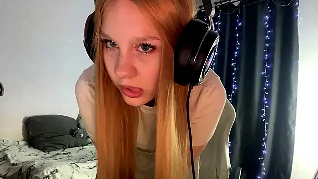 axin burnell online show from March 13, 5:47 pm