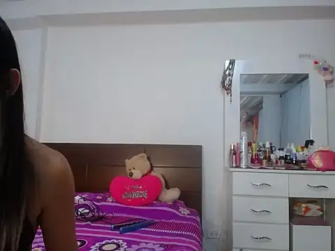 natys123 online show from February 12, 1:18 am