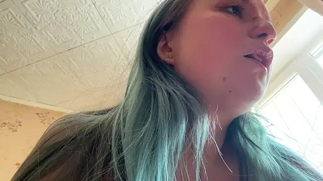 Bubblegum Tempt online show from March 12, 7:22 am