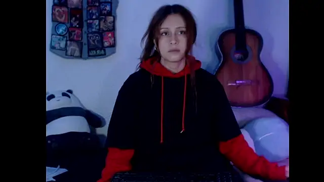 Lametaleralatina online show from April 12, 3:59 pm