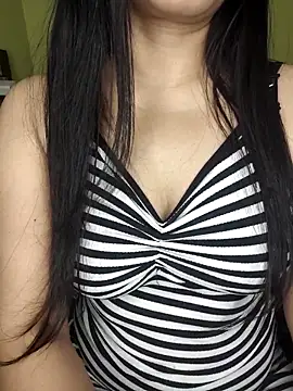 Ishaa 03 online show from March 14, 9:10 am