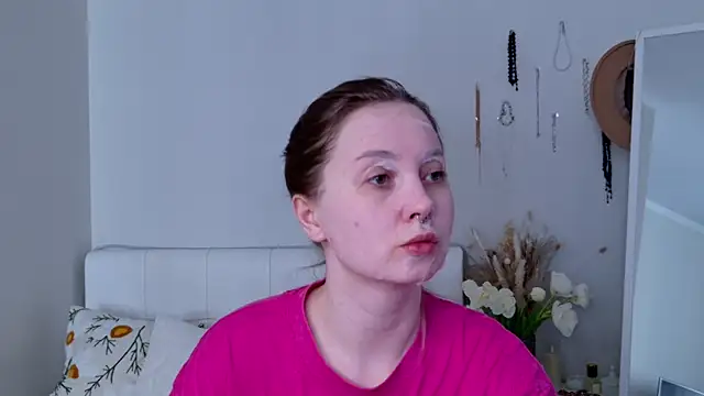 CandiceKingzzz online show from March 11, 7:45 am