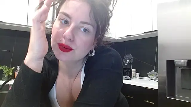 HazelSkyesChat online show from April 11, 10:35 pm