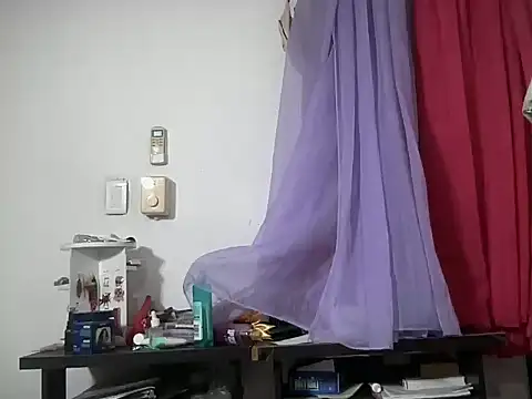 Antonia-bloom online show from April 7, 4:47 am