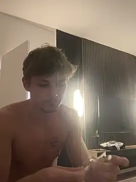 Lucas328706 online show from July 31, 3:07 am