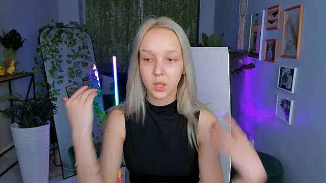 MaoqiBeverly online show from March 27, 5:20 am