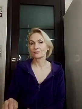 MichelleSolis online show from April 14, 4:40 pm