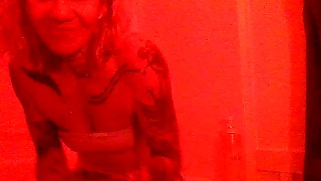CrystalMaria8 online show from July 11, 8:14 am