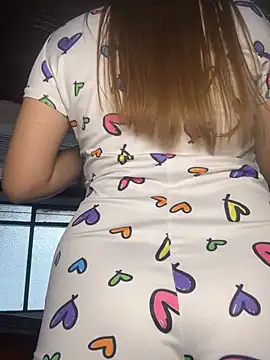 lilasun17 online show from April 18, 7:07 pm