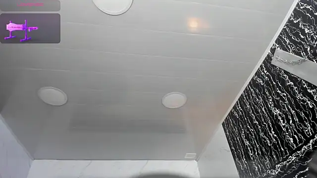 Ladyy Scarlett online show from April 11, 7:45 am