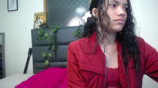 Julieta Parker online show from April 28, 3:10 am