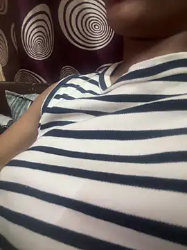 komalsharma99 online show from May 18, 2:01 pm