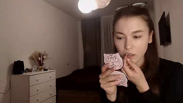 NikollSweet online show from March 25, 2:20 pm