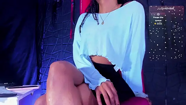 hottie cristall online show from April 14, 2:50 pm