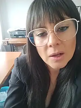 Lyonette reading1 online show from April 15, 3:12 pm