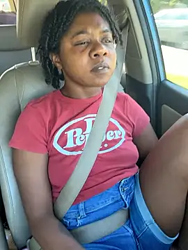 Ebony Queeen online show from May 20, 1:30 pm