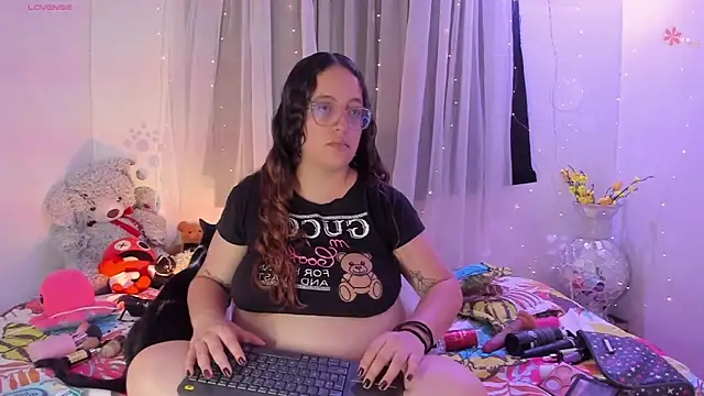 Stacy millerr1 online show from May 21, 10:02 am