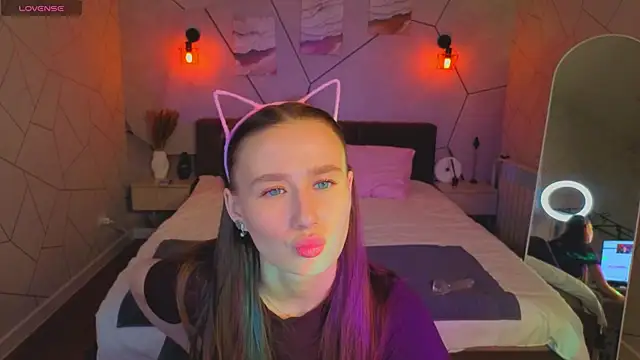  Kiki angel  online show from March 20, 9:47 am