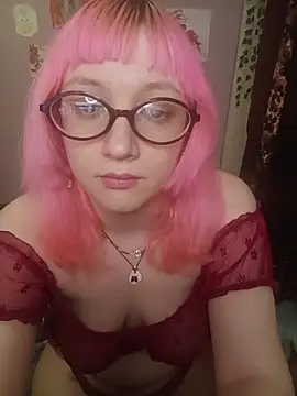 PinkyDavi online show from February 17, 8:30 pm