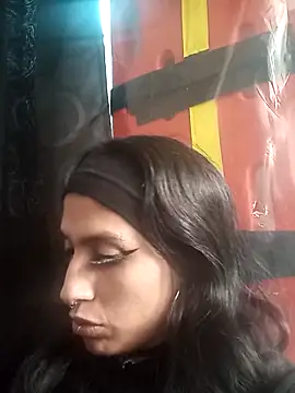 FRANCESCA LOVE  online show from April 5, 7:46 pm